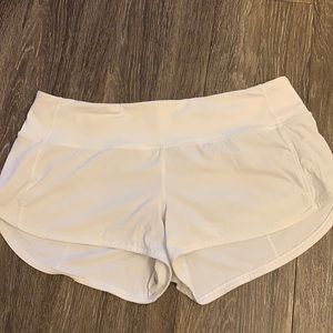 NWOT Lululemon Speed Up 2’ short- size 6